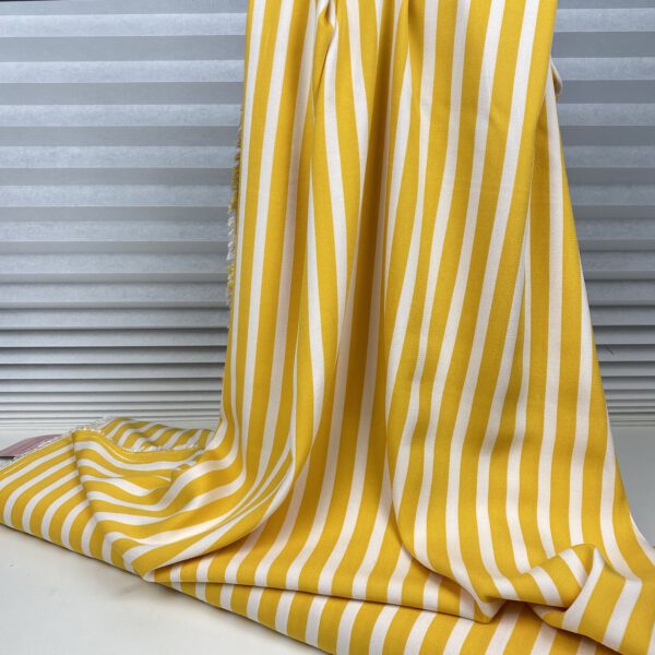 Viscosecrepe Stripes gelb
