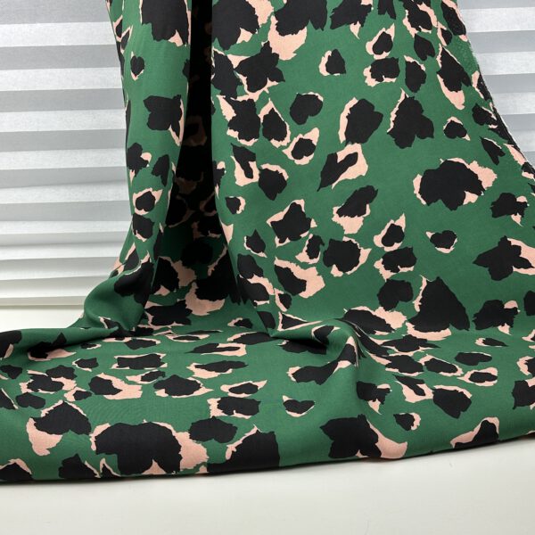 Viscose Leo grün – Bild 3