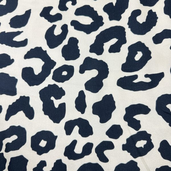 Viscose silky Satin Leo