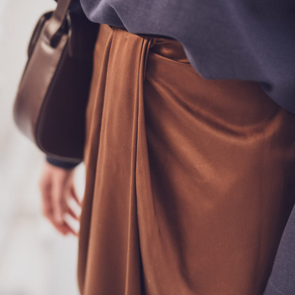 Lyocell Satin Braun – Bild 4