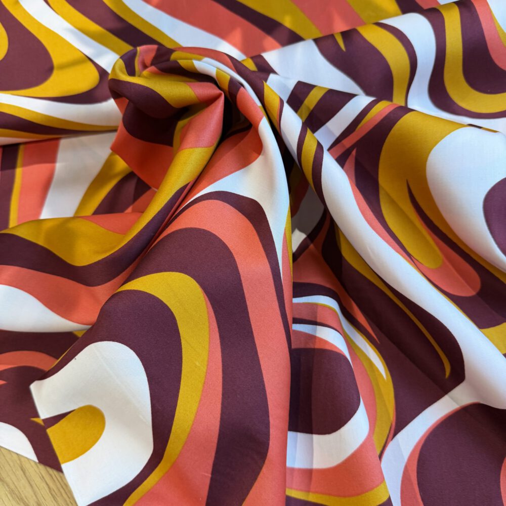 Baumwollsatin Abstrakt Bordeaux – Bild 3