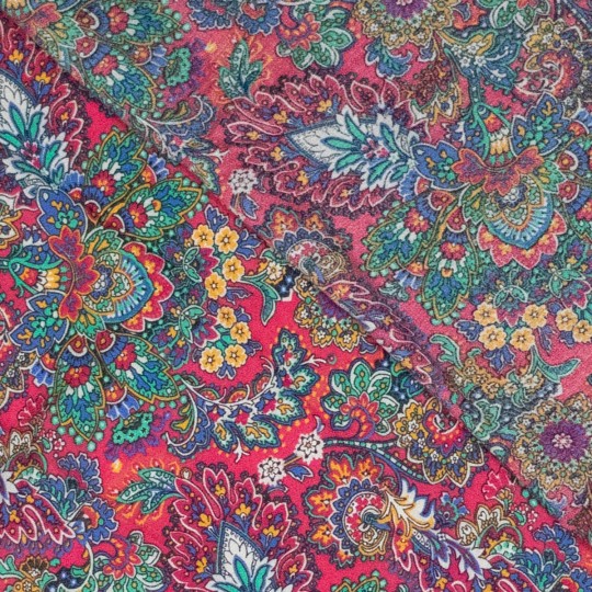 Leichter Viscosestoff mit Paisley- und Blütenmuster – Bild 2