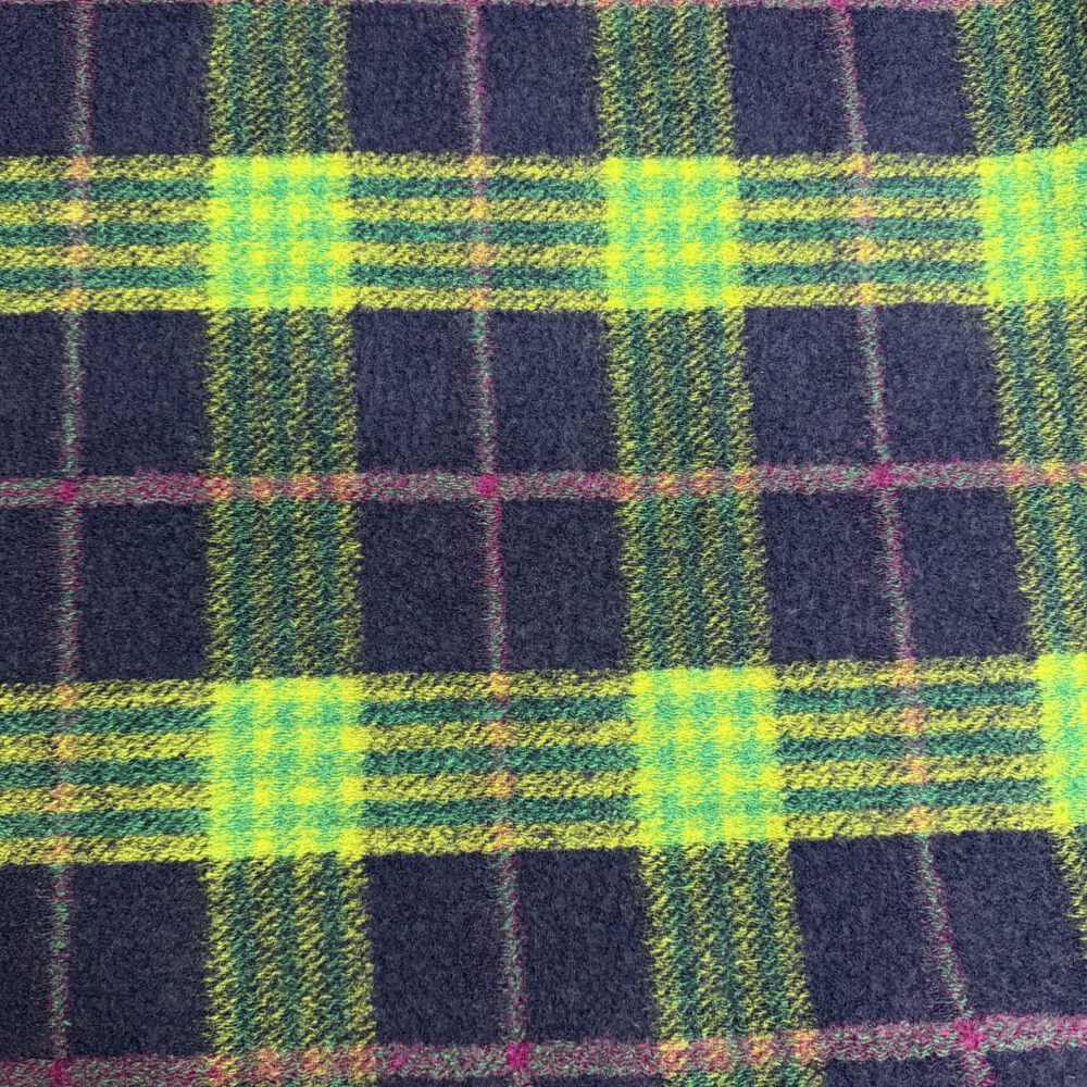 Wollstoff mit Karomuster – kräftige Farben für moderne Herbst- & Wintermode – Bild 2