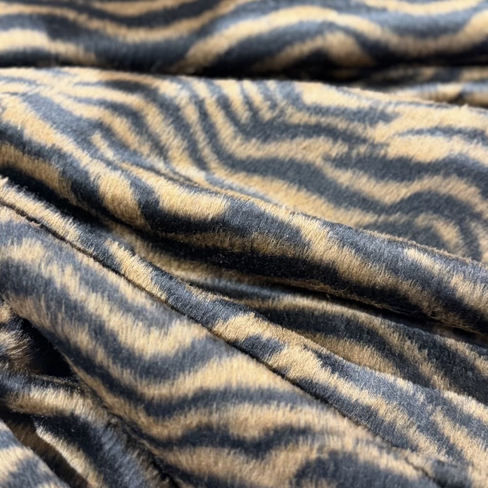 Zebra Wollmischstoff – kuschelig, haarig & extravagant – Bild 3